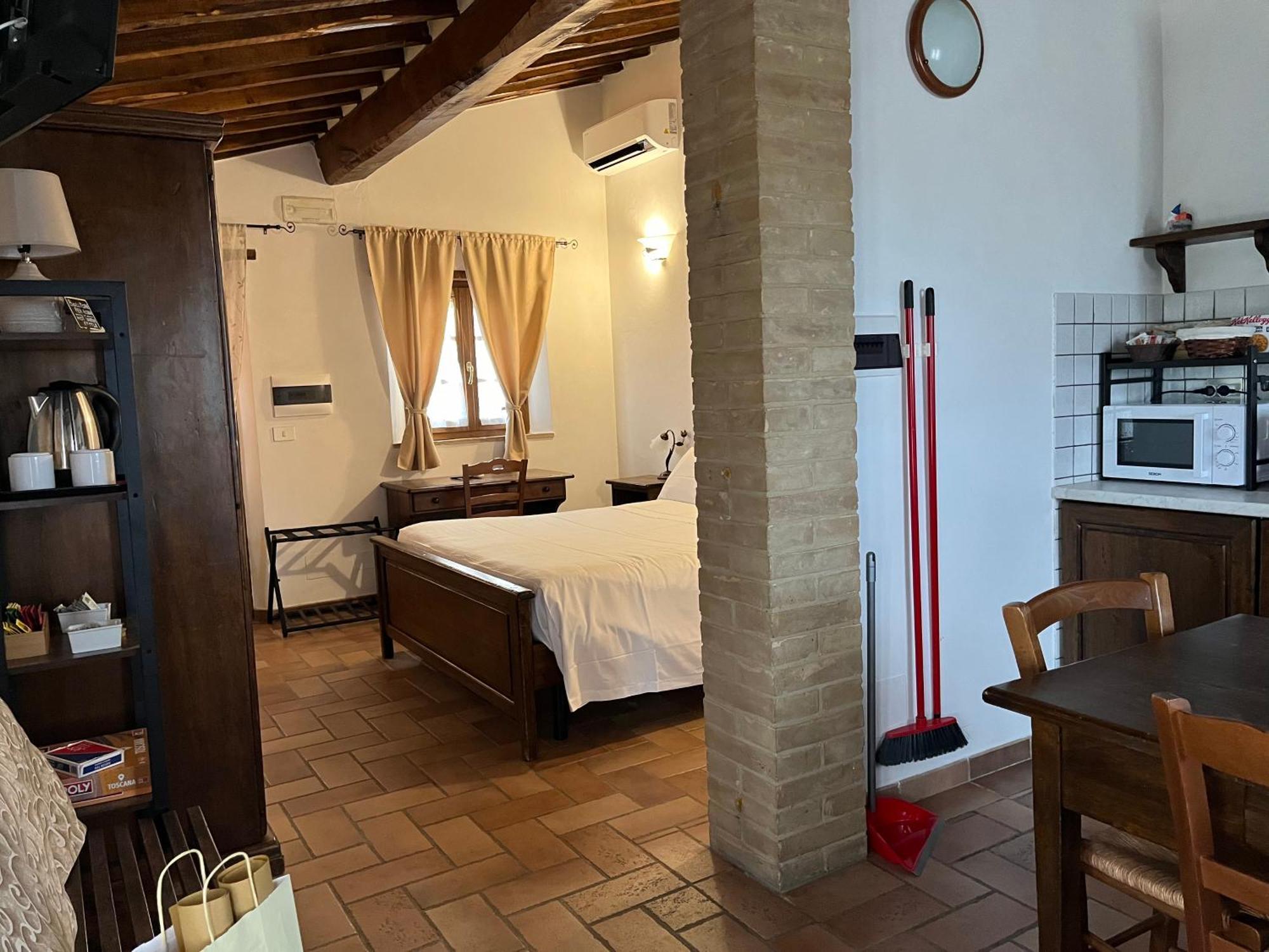 Agriturismo Le Querciole In Val D'Orcia Bagno Vignoni Room photo